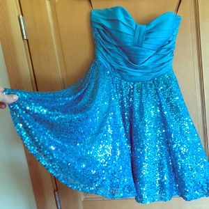 Strapless Betsey Johnson sequence blue dress